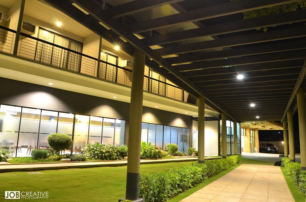 Sarrat Rivermount Hotel And Resort מראה חיצוני תמונה