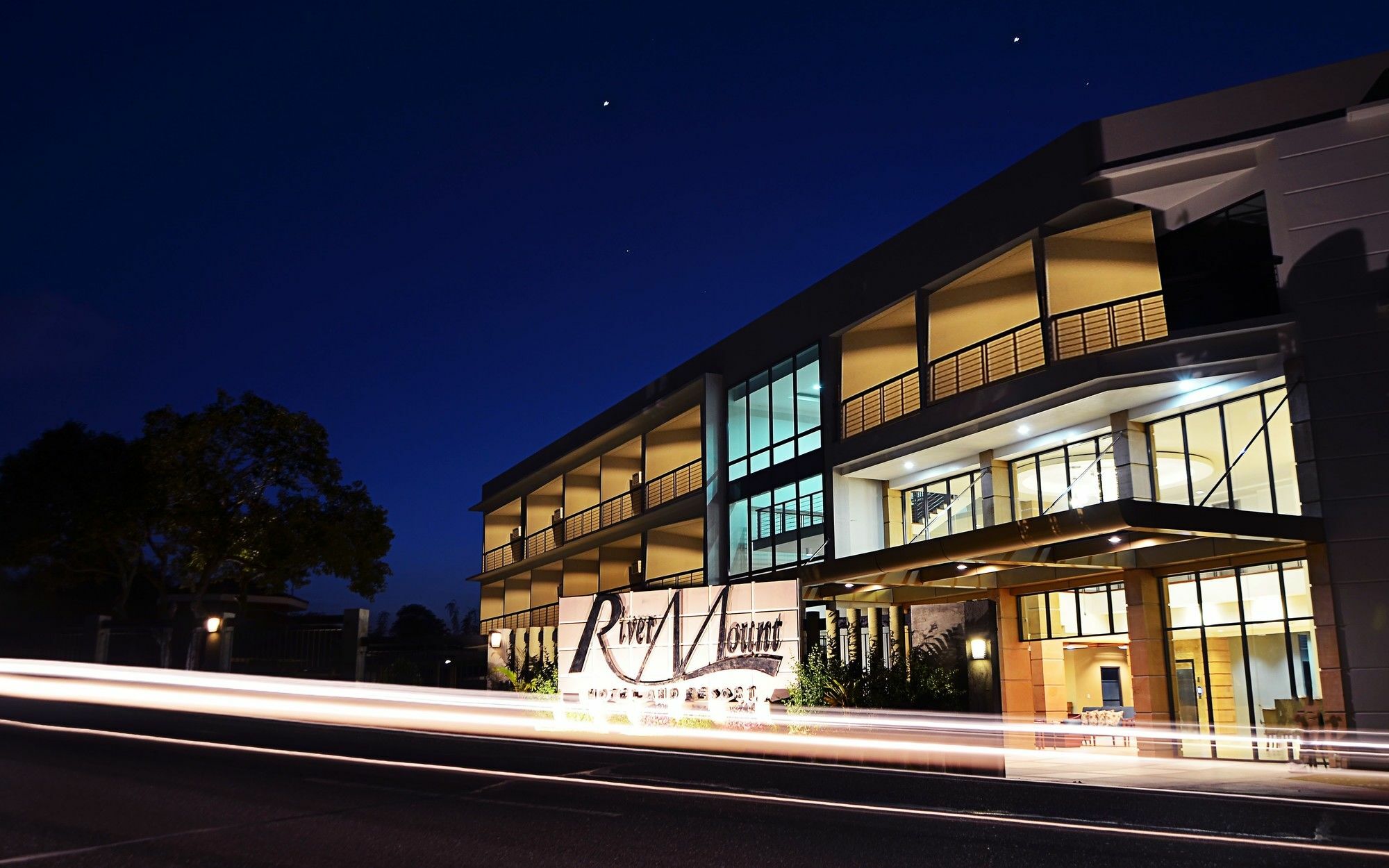 Sarrat Rivermount Hotel And Resort מראה חיצוני תמונה
